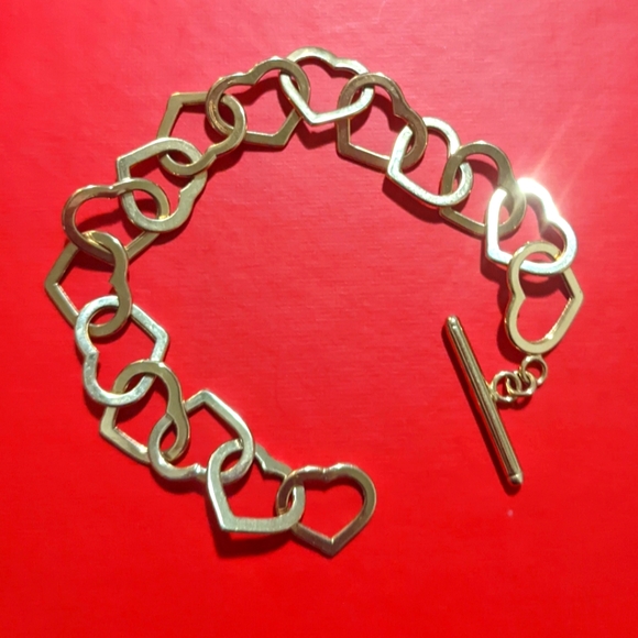 Sold 14k Yellow Gold Large Heart Link Bracelet with Toggle Closure - Picture 2 of 12